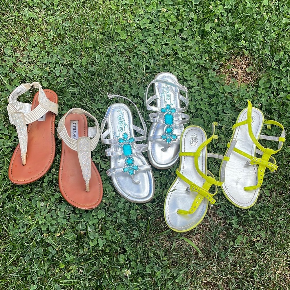 🔥3/$20🔥Bundle of 3 sandals